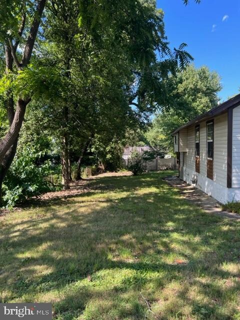 5718 Sheridan St, Riverdale, MD 20737 - photo 3