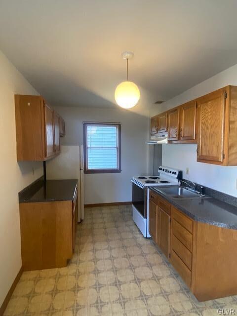 318 Chestnut St unit 320, Slatington, PA 18080 - photo 5