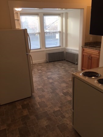 31 Snowling Rd unit 2 Front, Uxbridge, MA 01569 - photo 6