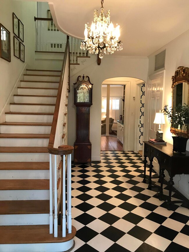 2 Beverly Road