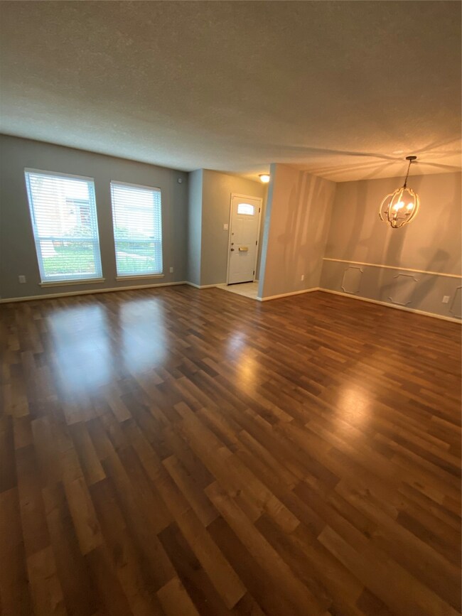 14551 Misty Meadow Ln, Houston, TX 77079 - photo 3