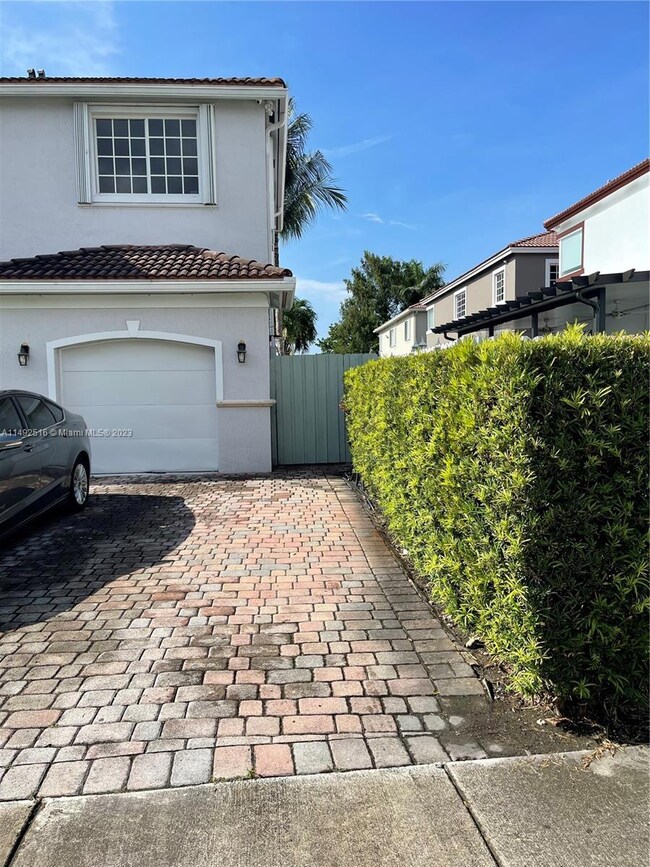 Private Side Entrance