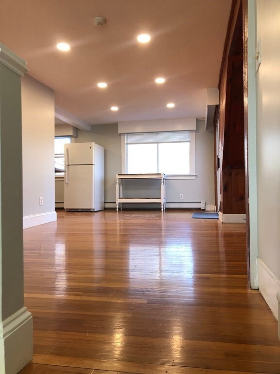 4 Robinson Rd unit 2, Littleton, MA 01460 - photo 5