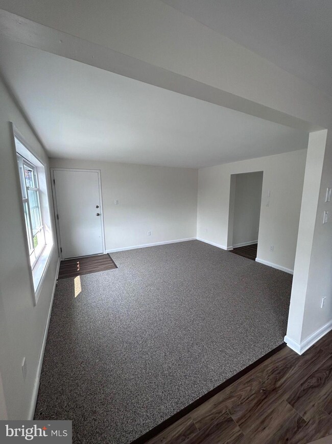 318 320 Maple St unit D, Columbia, PA 17512 - photo 6