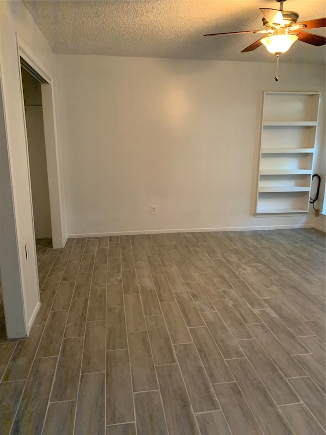 11110 Bammel North Houston Rd unit C, Houston, TX 77066 - photo 7