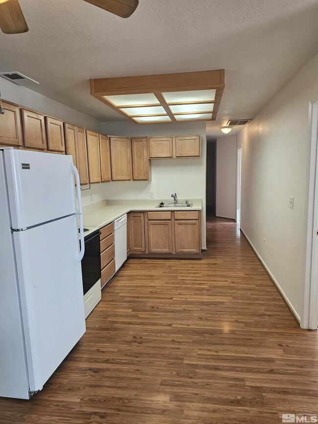 232 4th St unit 2, Sparks, NV 89431 - photo 4