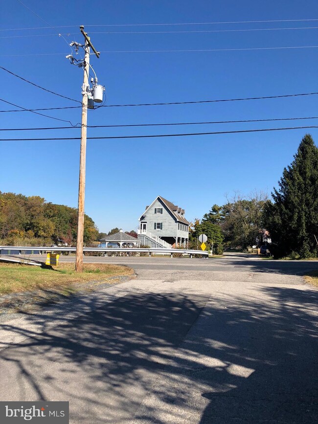 139 Wharf Ln, Centreville, MD 21617 - photo 3