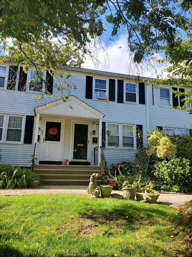 421 Sylvan Knoll Rd, Stamford, CT 06902 - photo 2