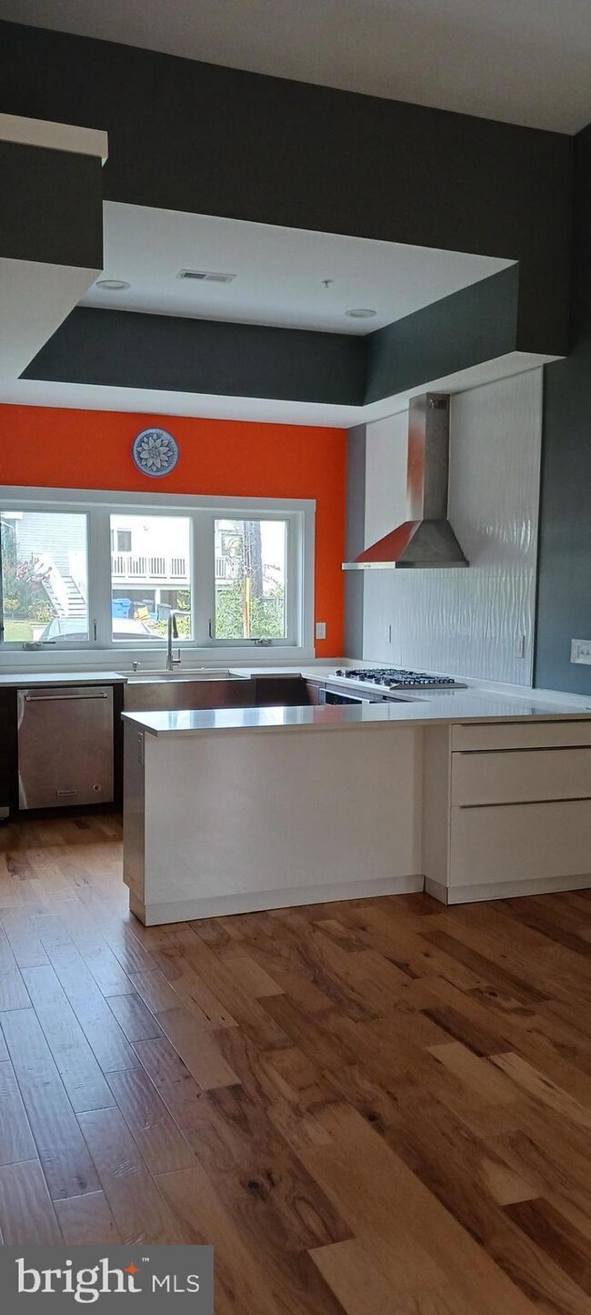 5 Carver Rd, Cabin John, MD 20818 - photo 4