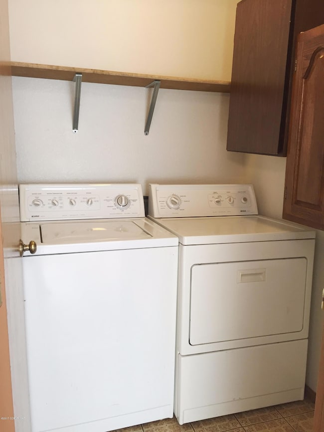 Washer & dryer
