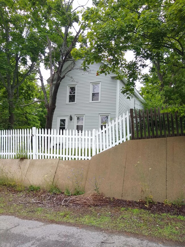 72 Windsor St, Randolph 14