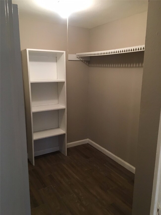 5625 Antoine Dr unit 415, Houston, TX 77091 - photo 6