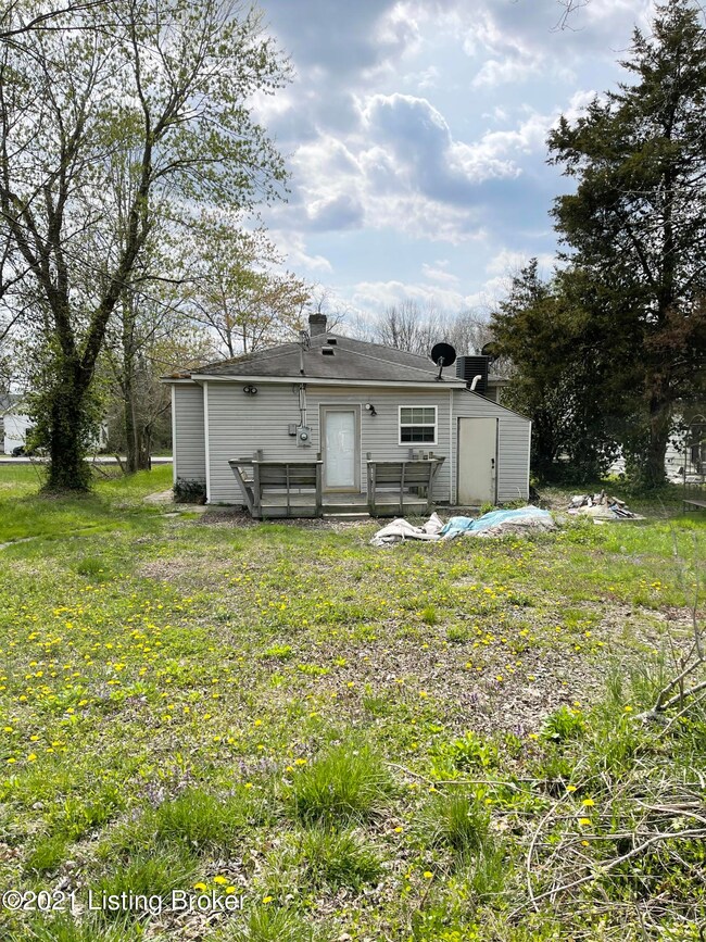 556 Main St, Lebanon Junction, KY 40150 - photo 4