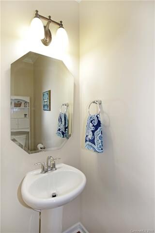 165 Jobe Dr unit 54, Statesville, NC 28677 - photo 3