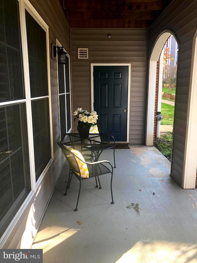 46590 Drysdale Terrace unit 103, Sterling, VA 20165 - photo 5