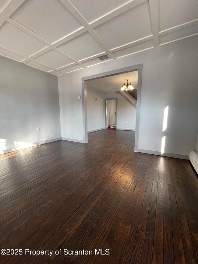 459 Travis unit 2, Peckville, PA 18452 - photo 4