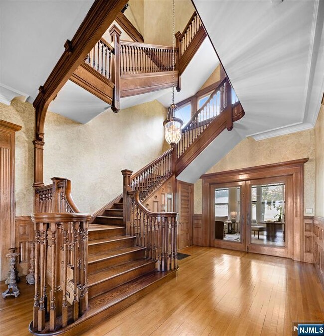 74 S Mountain Ave, Montclair, NJ 07042 - photo 5