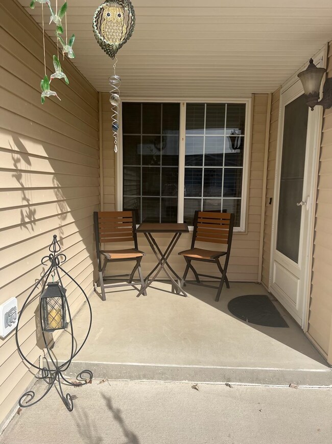 905 Heather Ln, Norfolk, NE 68701 - photo 2