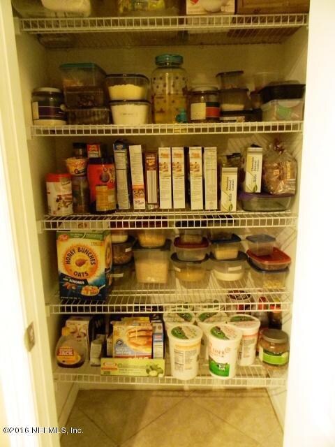 8858 Inlet Bluff Dr, Jacksonville, FL 32216 - photo 7