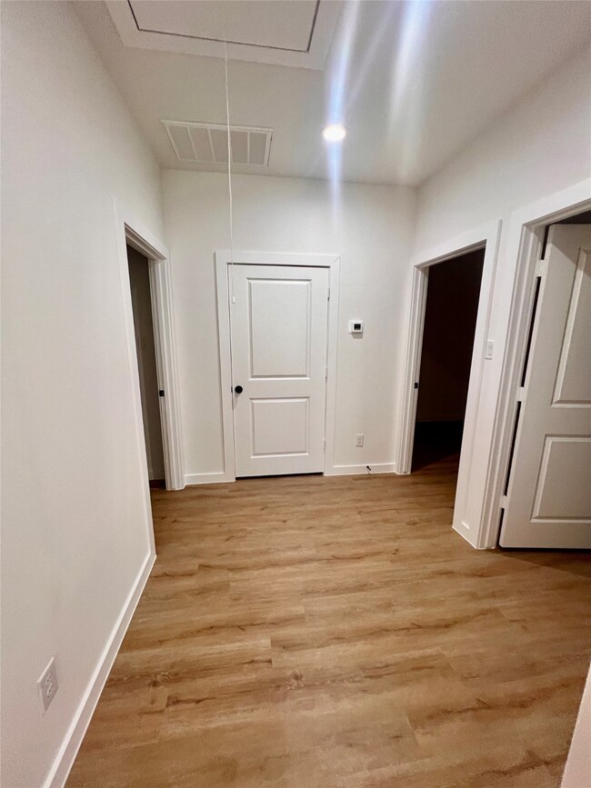 4925 Bostic St, Houston, TX 77016 - photo 6