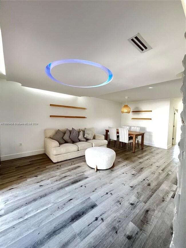 4768 NW 114th Ave unit 2024, Doral, FL 33178 - photo 4