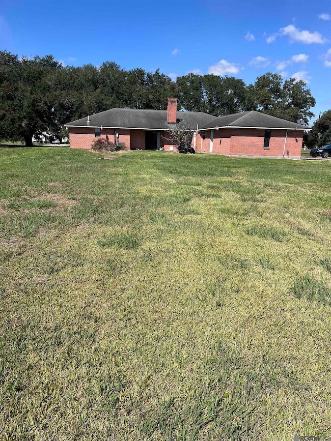 206 Ideal St, Belle Rose, LA 70341 - photo 2