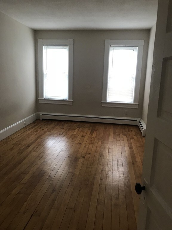 36 Rivers Ave unit A, Chicopee, MA 01013 - photo 4