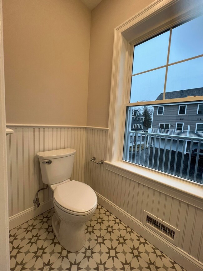 15 Juniper Ln, Portsmouth, NH 03801 - photo 6