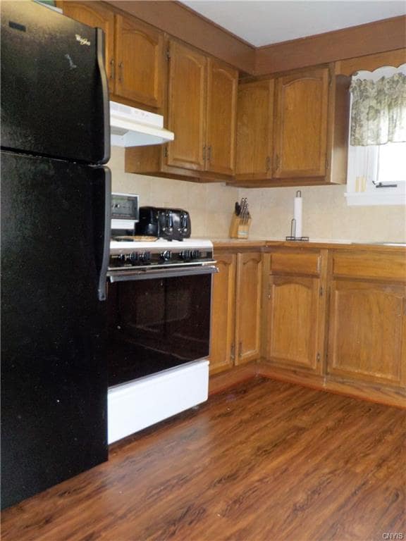 All appliances stay including washer and dryer.