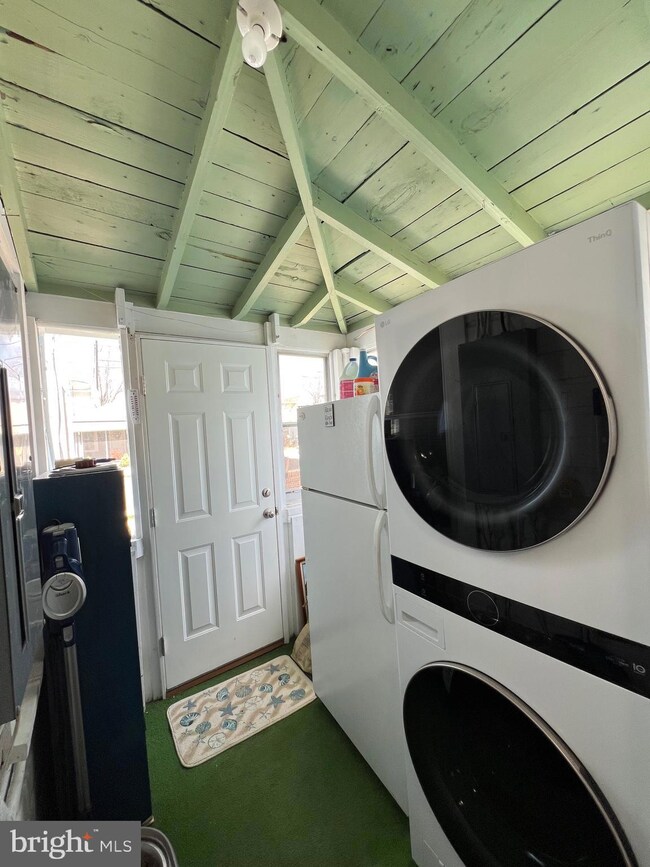 312 Vernon St, Colonial Beach, VA 22443 - photo 6