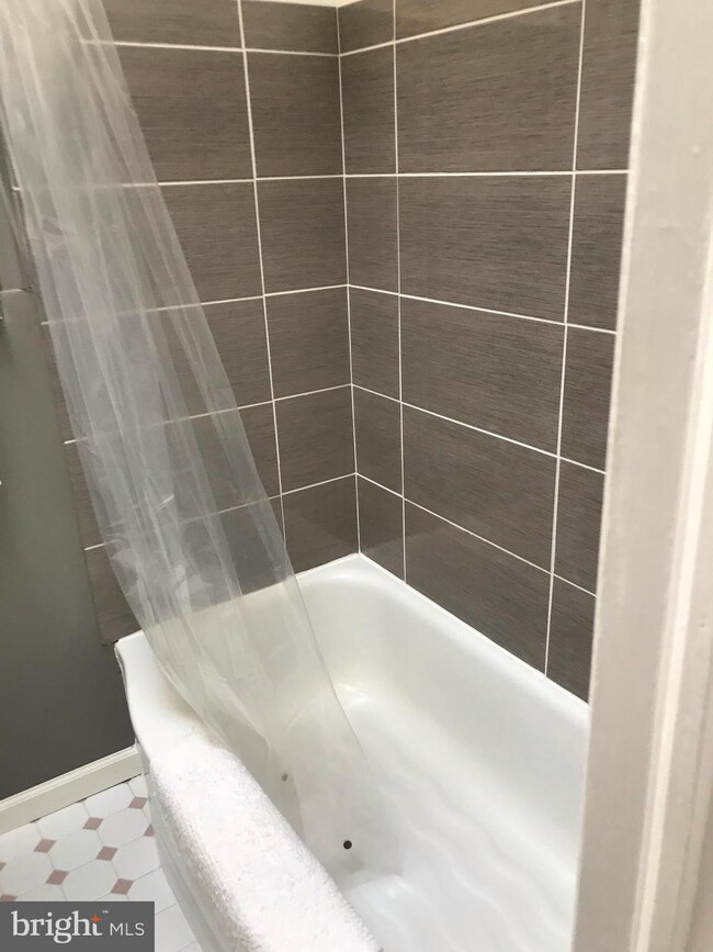 1119 Tremont Dr, Glenolden, PA 19036 - photo 7