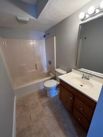 4 Park Avenue Place unit 10, Worcester, MA 01603 - photo 6
