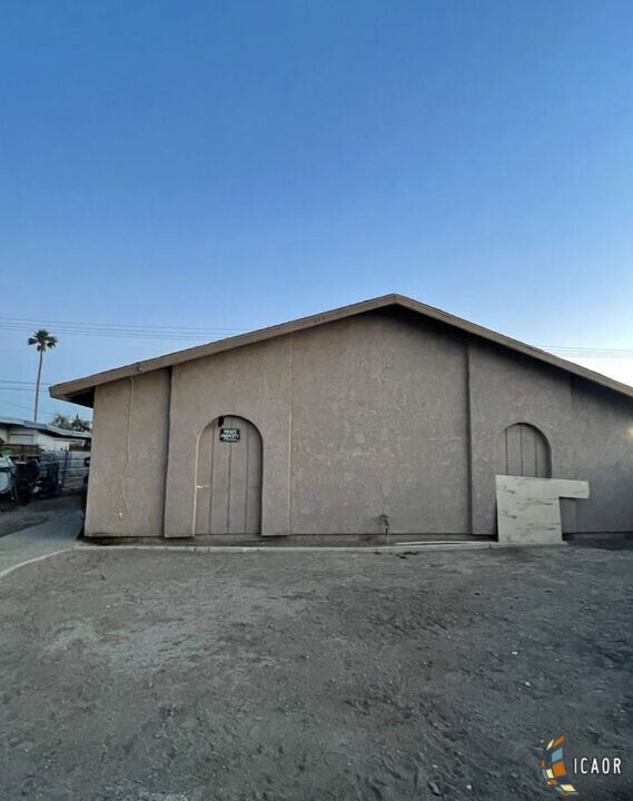 485 El Centro Ave, El Centro, CA 92243 - photo 3