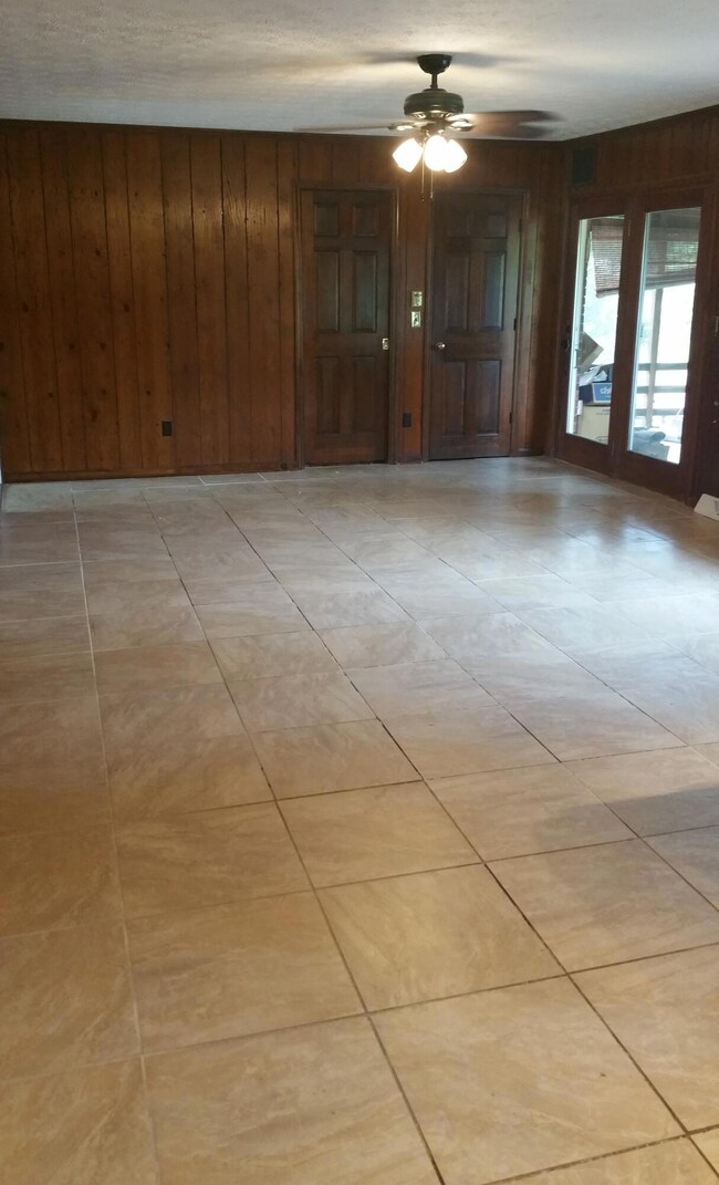 519 Chesapeake Dr, Harrodsburg, KY 40330 - photo 7