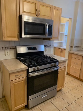 41 Emerald St unit 1, Medford, MA 02155 - photo 6