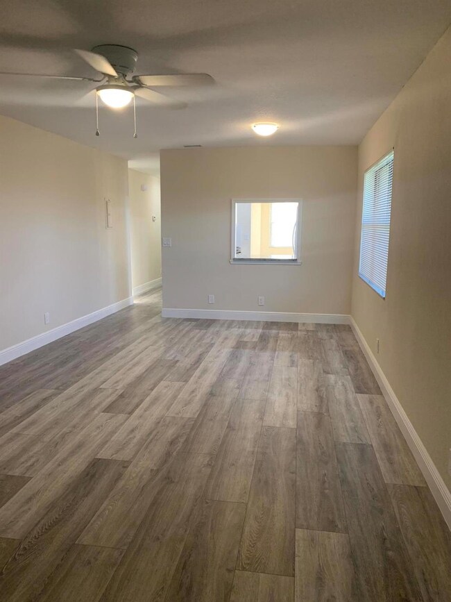 5937 Forest Hill Blvd unit 201, West Palm Beach, FL 33415 - photo 6