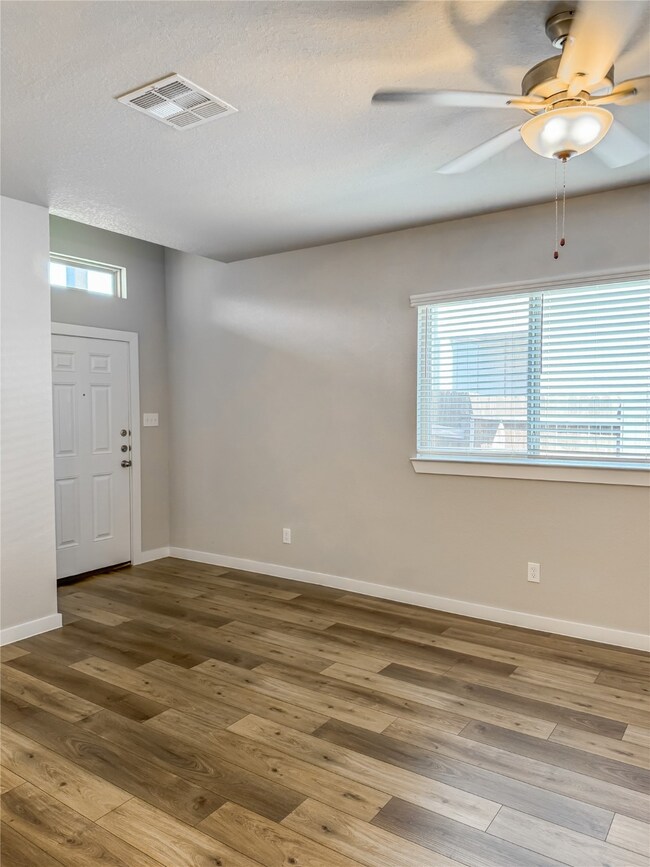 25156 Pacific Wren Dr, Magnolia, TX 77354 - photo 5