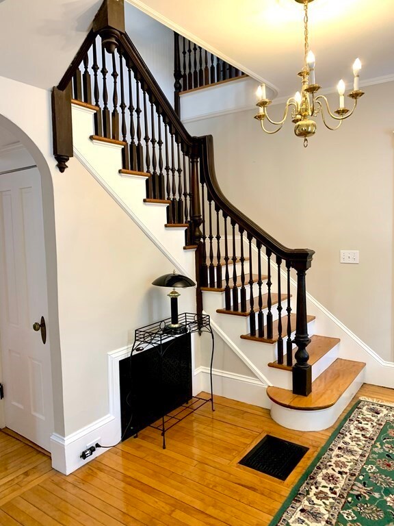17 Beechmont St, Worcester, MA 01609 - photo 5
