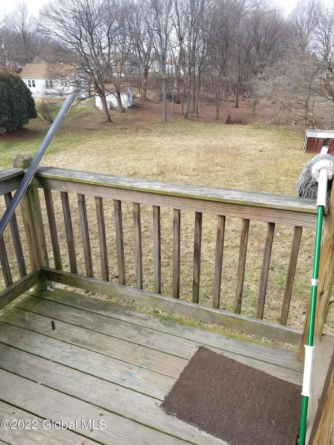 629 Hoosick Rd unit 2, Troy, NY 12180 - photo 7