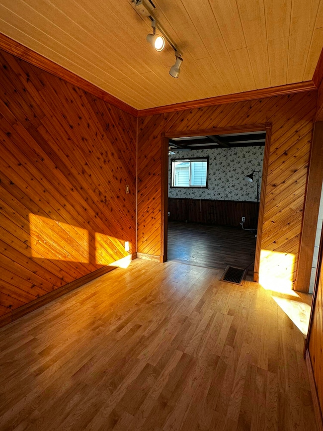 508 N 3rd St, Aberdeen, SD 57401 - photo 6