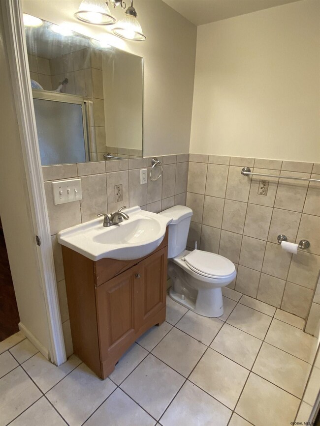 320 1st St unit 2nd Floor, Albany, NY 12206 - photo 5