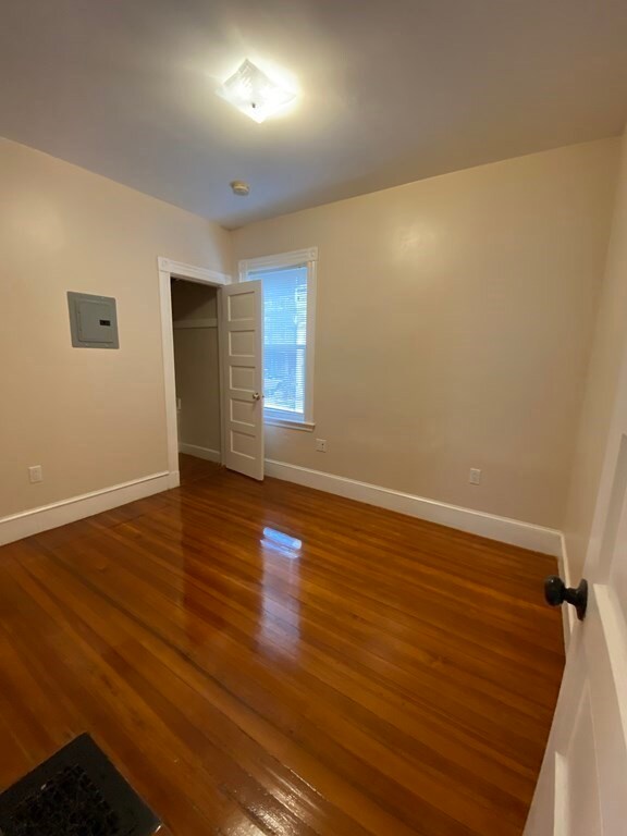 32 Raven St unit 1, Dorchester, MA 02125 - photo 3