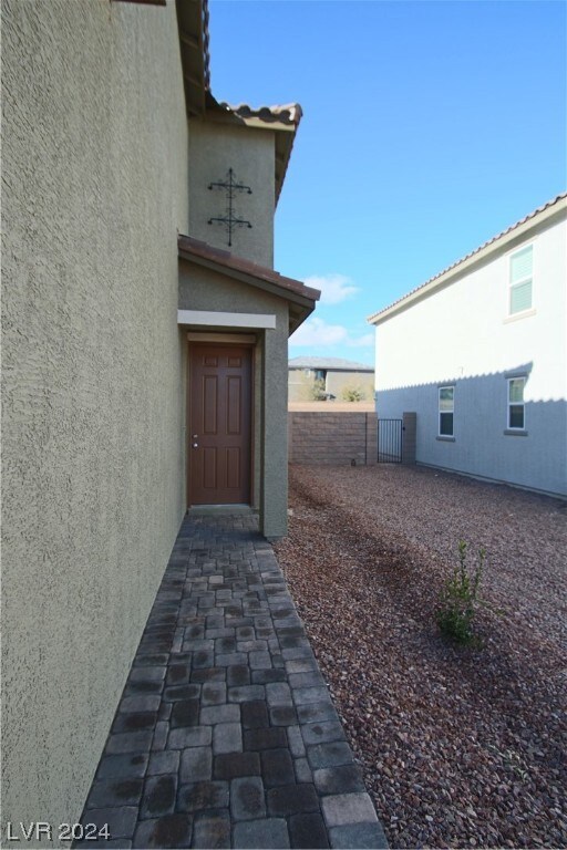 9323 Parsnip Peak St, Las Vegas, NV 89141 - photo 2