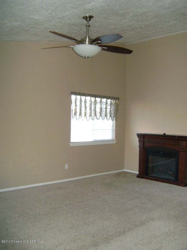 3929 Rochester Ave, Farmington, NM 87402 - photo 2