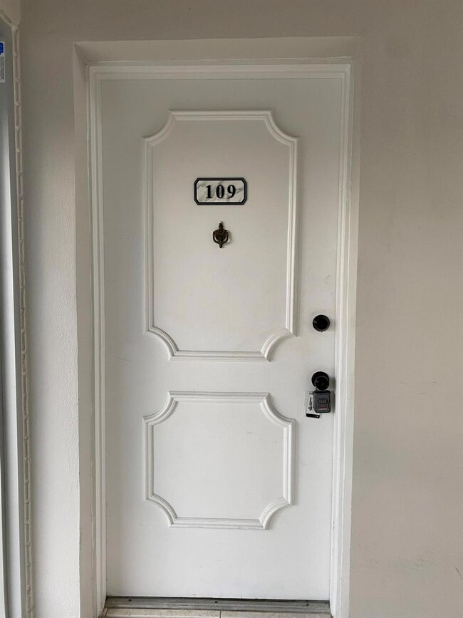 298 SW 6th St unit 109, Boca Raton, FL 33432 - photo 2