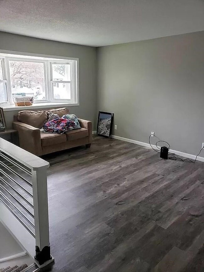 5206 Brown St, Davenport, IA 52806 - photo 5