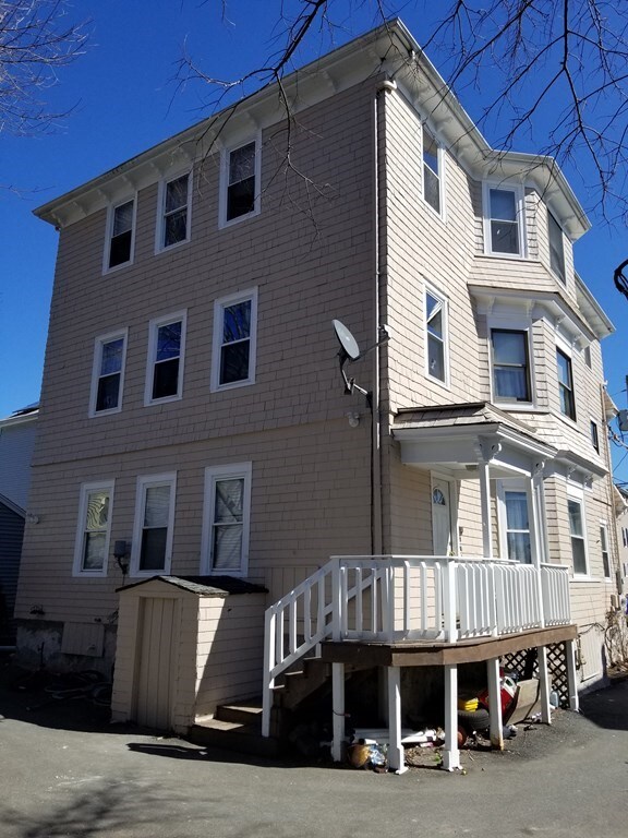 46 Beverly St, Fall River, MA 02720 - photo 2