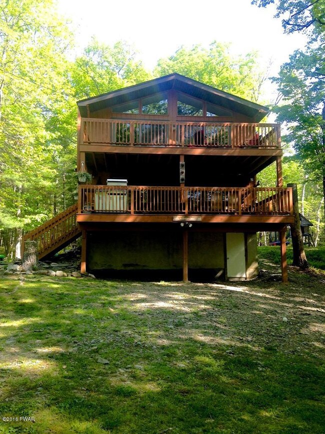 107 Wykoff Way, Dingmans Ferry, PA 18328 - photo 2