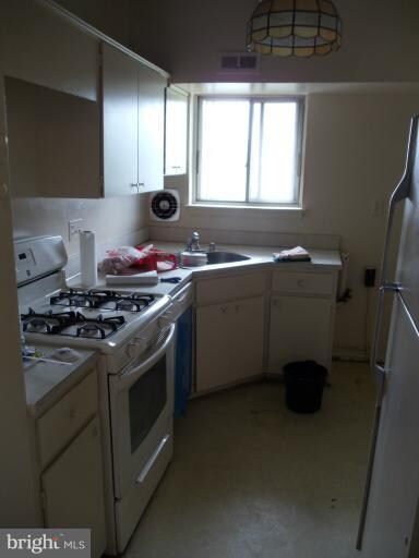 11330 Cherry Hill Rd unit 302, Beltsville, MD 20705 - photo 3