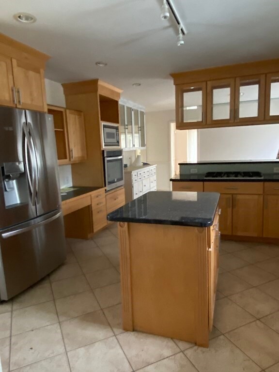 64 Brownell Ave, New Bedford, MA 02740 - photo 5